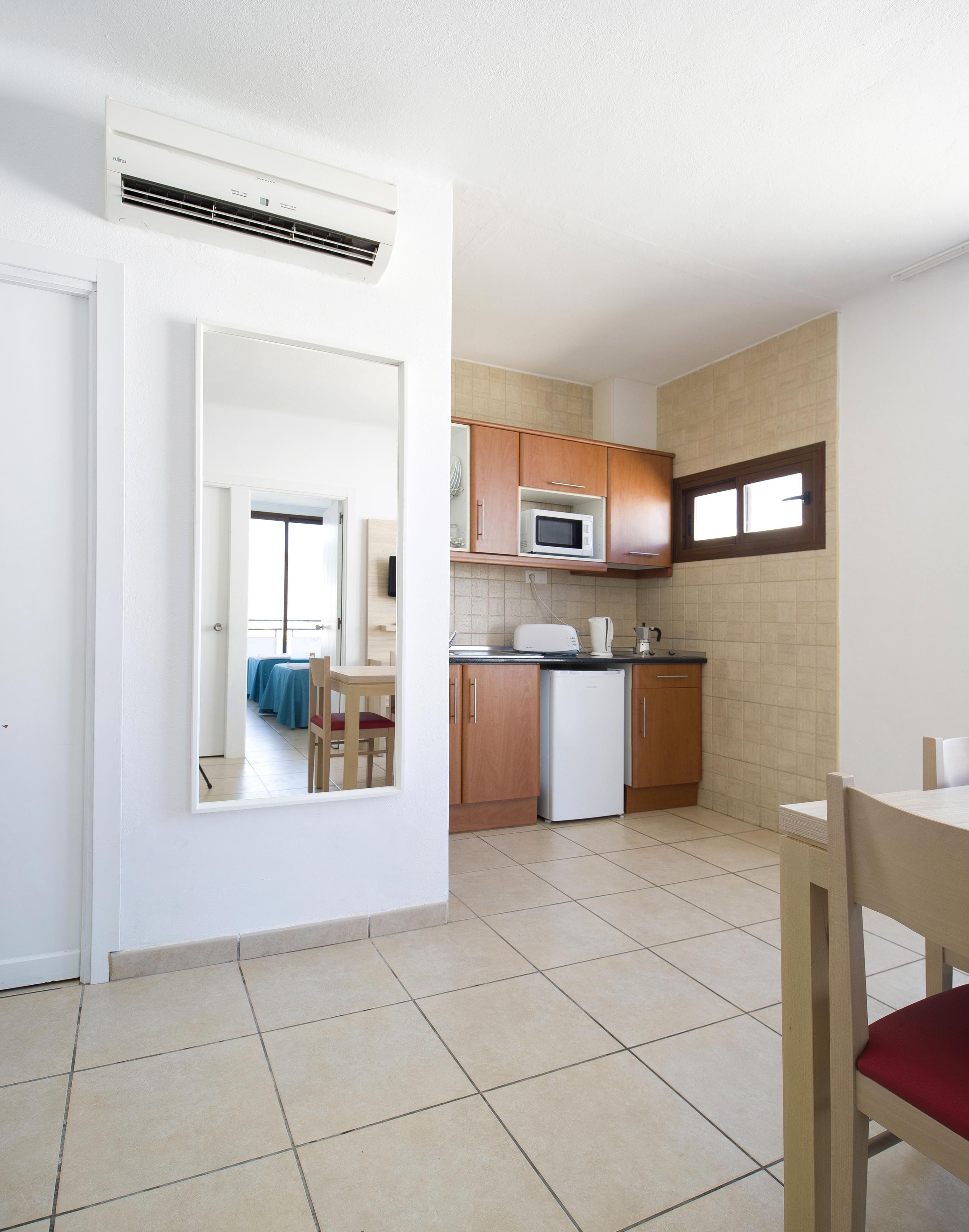 Apartamentos Tramuntana San Antonio  Exterior photo