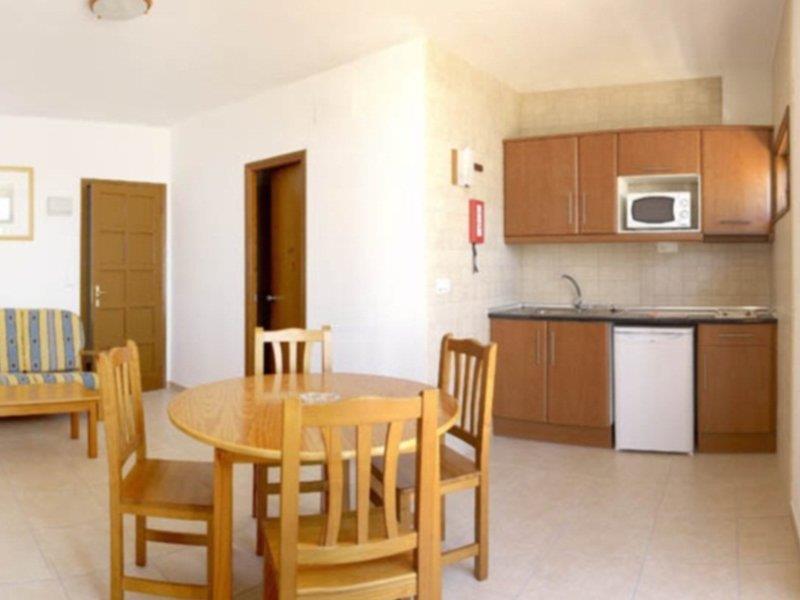 Apartamentos Tramuntana San Antonio  Exterior photo