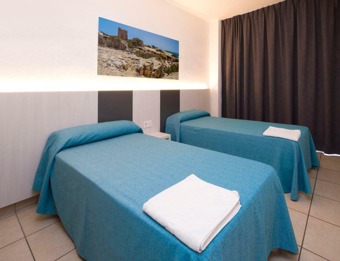 Apartamentos Tramuntana San Antonio  Exterior photo