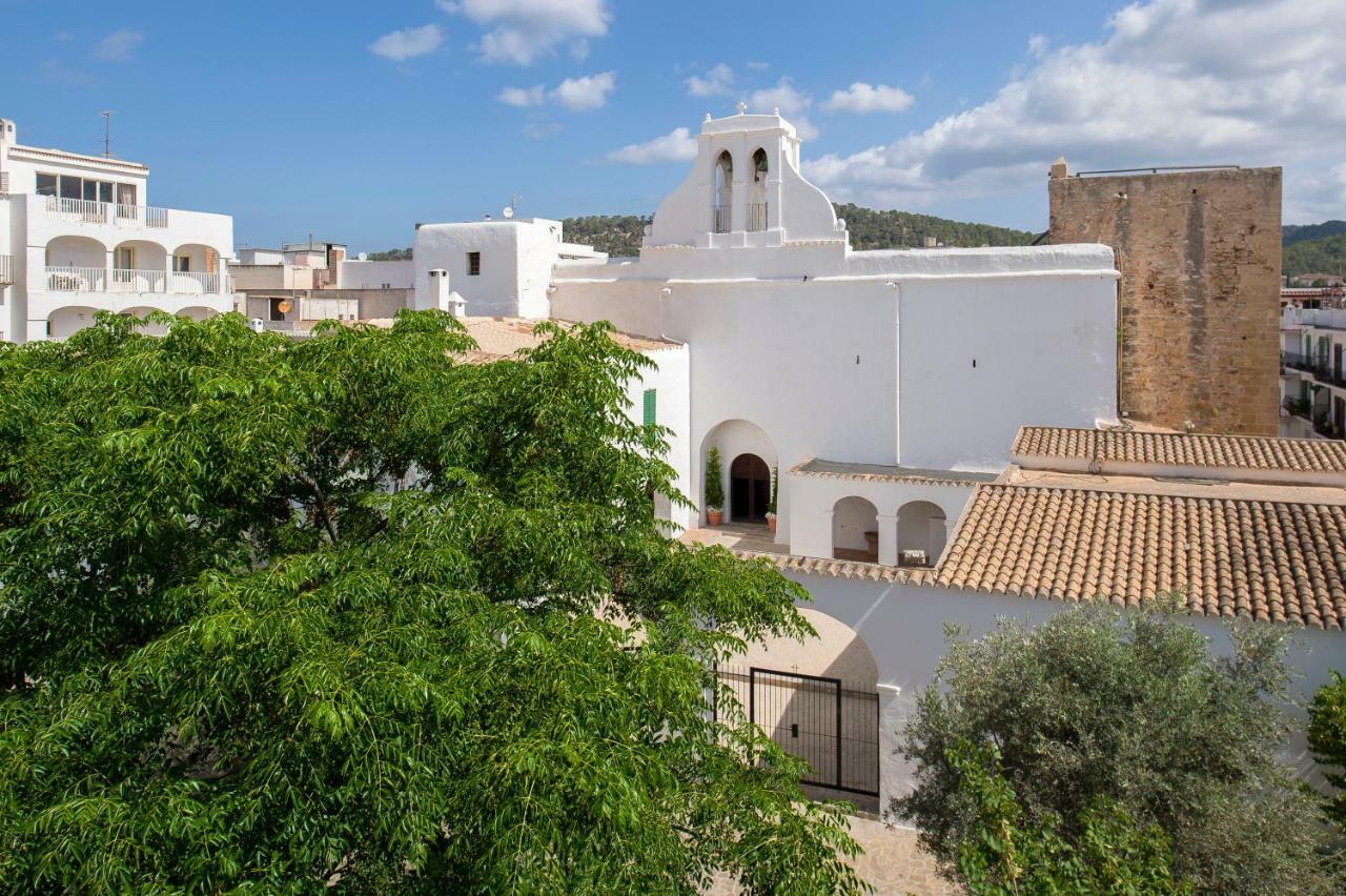 Apartamentos Tramuntana San Antonio  Exterior photo